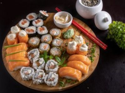 southern-gold-coast-6-day-sushi-restaurant-for-sale-150-000-stock-0