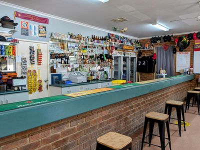 post-office-hotel-caravan-park-1